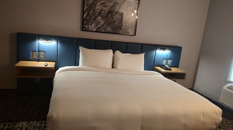 voco Saltillo Suites Room