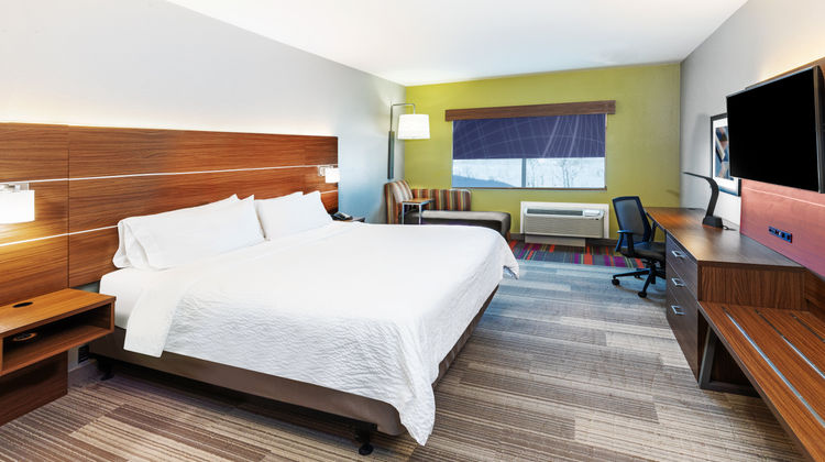 Holiday Inn Express & Suites Dalhart Room