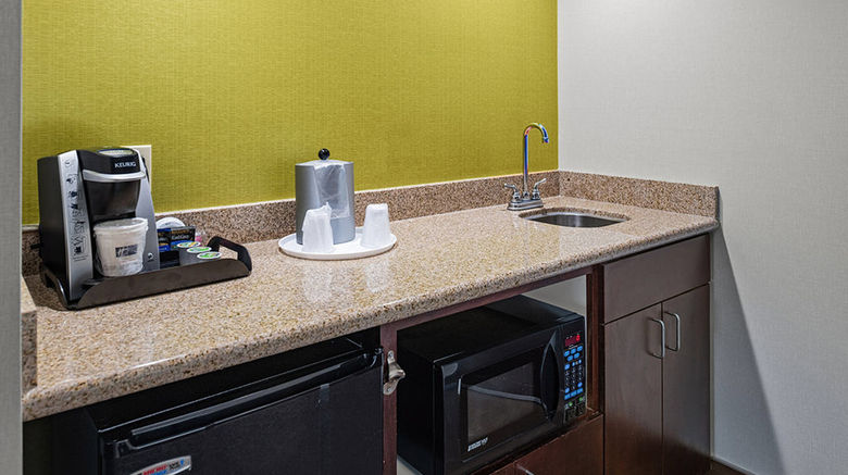 <b>Holiday Inn Express Hotel & Suites Suite</b>. Images powered by <a href="https://www.leonardoworldwide.com/" title="Leonardo Worldwide" target="_blank">Leonardo</a>.