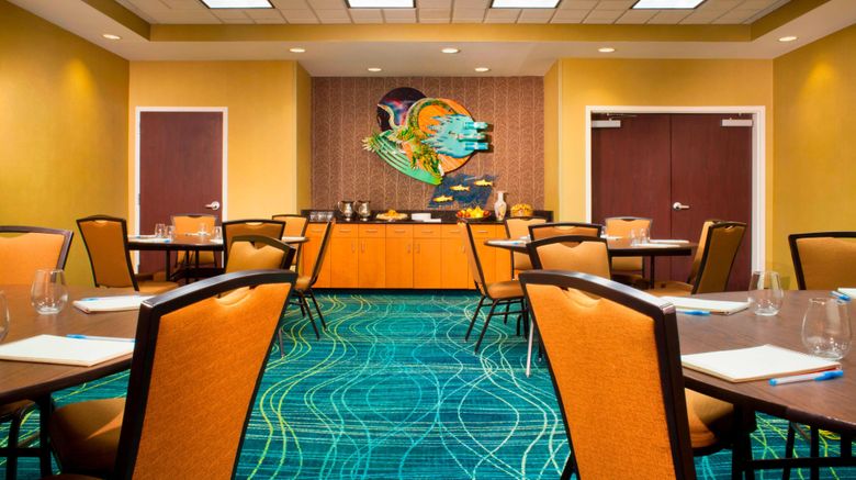 <b>SpringHill Suites Gainesville Meeting</b>. Images powered by <a href="https://www.leonardoworldwide.com/" title="Leonardo Worldwide" target="_blank">Leonardo</a>.