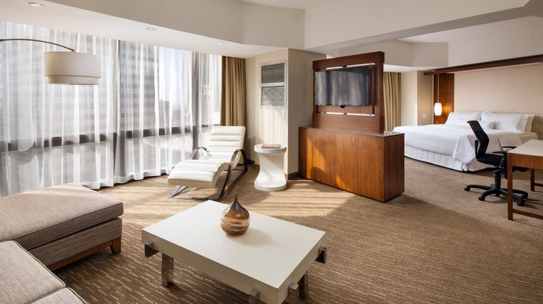 <b>The Westin Bonaventure Hotel & Suites Suite</b>. Images powered by <a href="https://www.leonardoworldwide.com/" title="Leonardo Worldwide" target="_blank">Leonardo</a>.