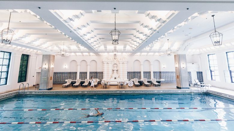 <b>InterContinental Chicago Pool</b>. Images powered by <a href="https://www.leonardoworldwide.com/" title="Leonardo Worldwide" target="_blank">Leonardo</a>.