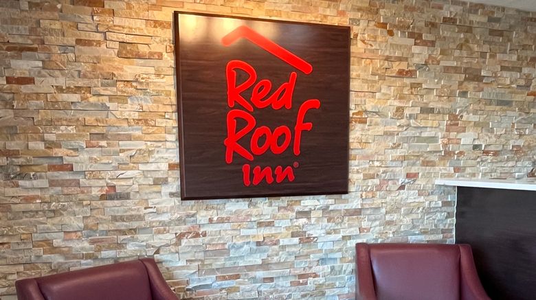 Red Roof Inn Haltom City Lobby. Images powered by <a href="https://www.leonardoworldwide.com" target="_blank" rel="noopener">Leonardo</a>.