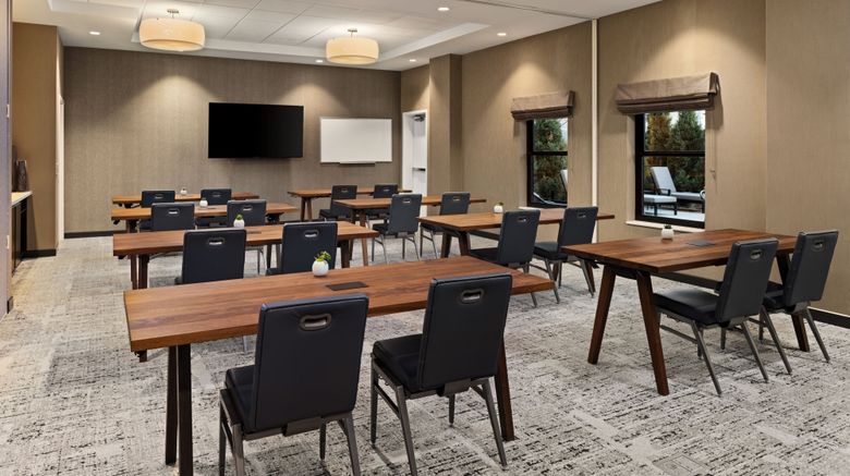 <b>Element Bozeman Meeting</b>. Images powered by <a href="https://www.leonardoworldwide.com/" title="Leonardo Worldwide" target="_blank">Leonardo</a>.