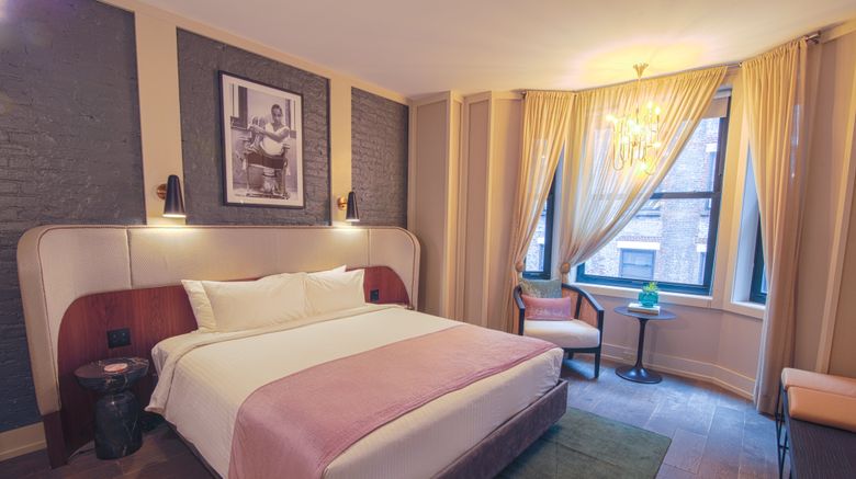 <b>The Evelyn Suite</b>. Images powered by <a href="https://www.leonardoworldwide.com/" title="Leonardo Worldwide" target="_blank">Leonardo</a>.