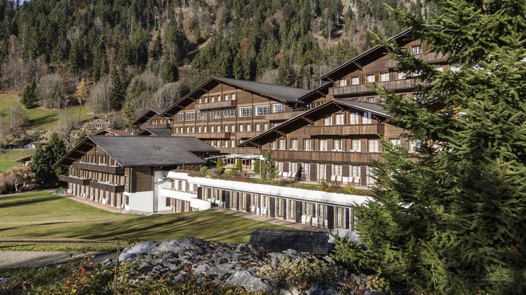 Huus Hotel Gstaad, a Design Hotel Exterior