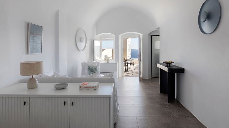 <b>Canaves Oia Suites & Spa Suite</b>. Images powered by <a href="https://www.leonardoworldwide.com/" title="Leonardo Worldwide" target="_blank">Leonardo</a>.
