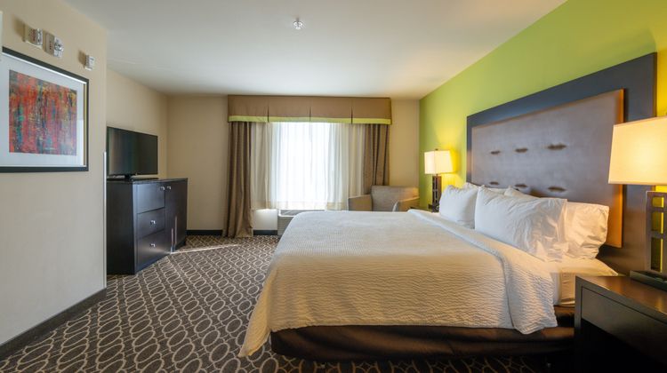 Holiday Inn Murfreesboro Room