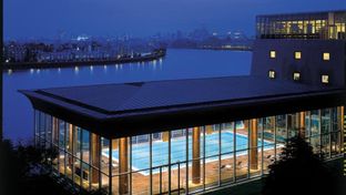 Canary Riverside Plaza Hotel