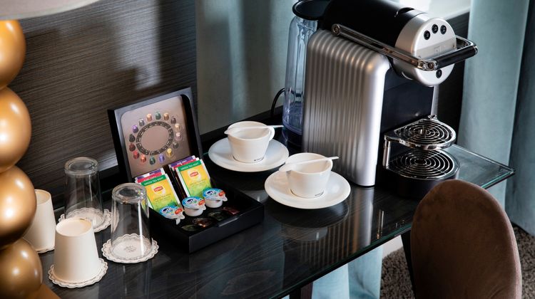 Hotel Plaza Etoile Room