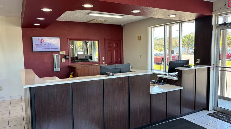 <b>Red Roof Inn Wildwood - The Villages Lobby</b>. Images powered by <a href="https://www.leonardoworldwide.com/" title="Leonardo Worldwide" target="_blank">Leonardo</a>.
