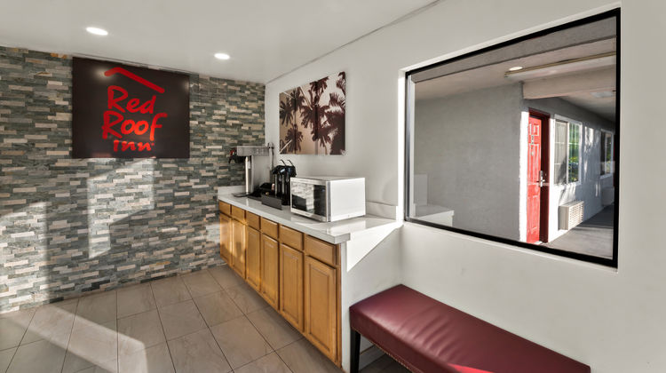 Red Roof Inn Los Angeles–Bellflower Lobby