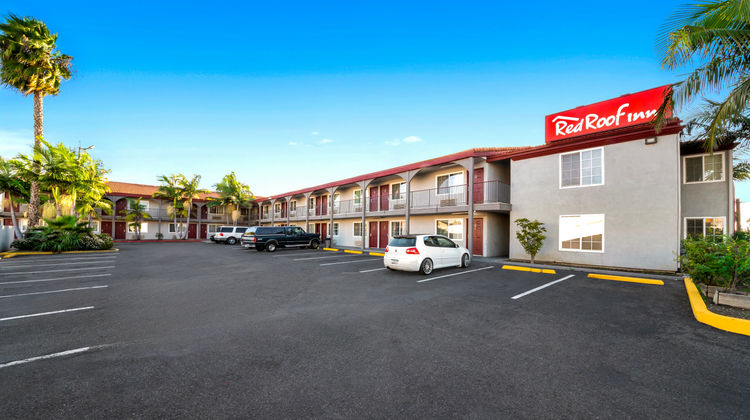 Red Roof Inn Los Angeles–Bellflower Exterior