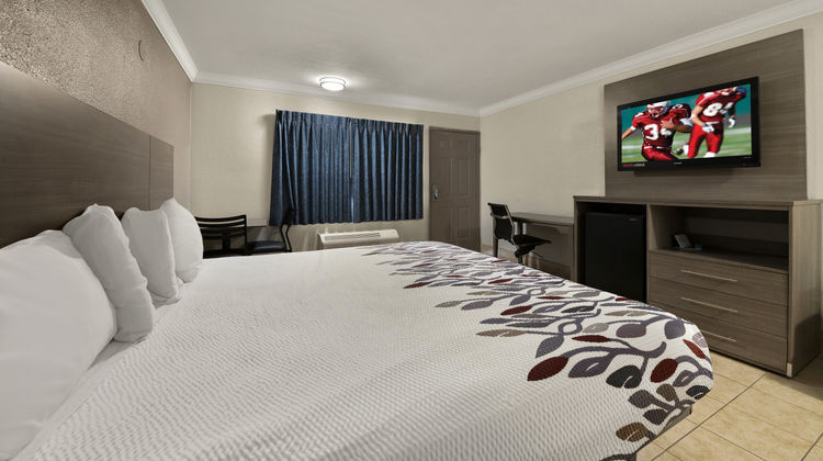 Red Roof Inn Los Angeles–Bellflower Room