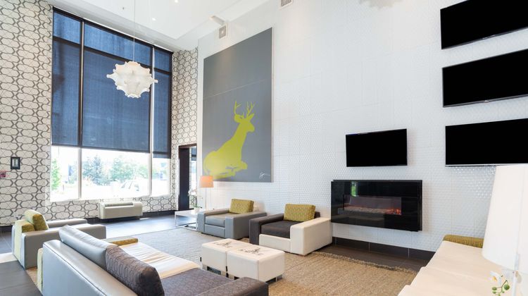 Sandman Hotel & Stes Calgary South Lobby