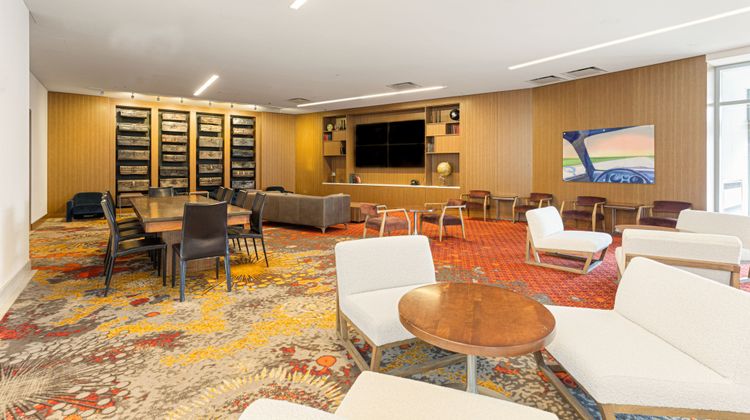 Marriott Chicago Naperville Lobby