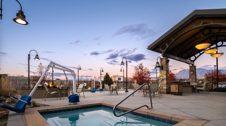 Staybridge Suites Midvale Spa
