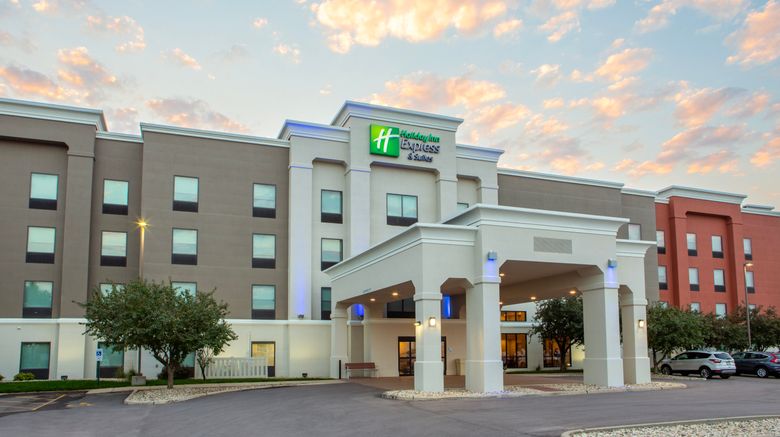 Holiday Inn Express  and  Suites, Sioux City Exterior. Images powered by <a href="https://www.leonardoworldwide.com" target="_blank" rel="noopener">Leonardo</a>.