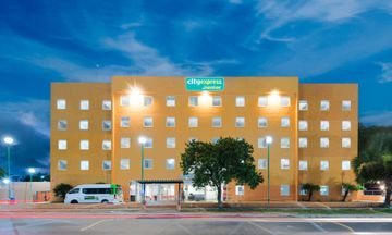 City Express Junior by Marriott Airport
