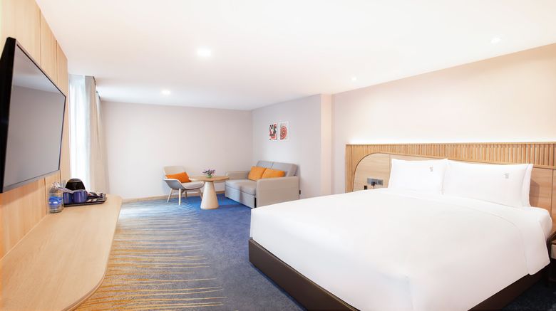 <b>Holiday Inn Exp Suites Central Pier Suite</b>. Images powered by <a href="https://www.leonardoworldwide.com/" title="Leonardo Worldwide" target="_blank">Leonardo</a>.