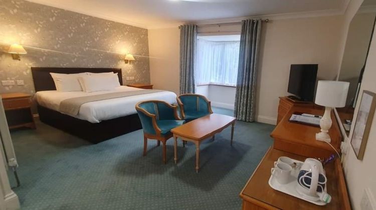 Walnut Tree Hotel Room
