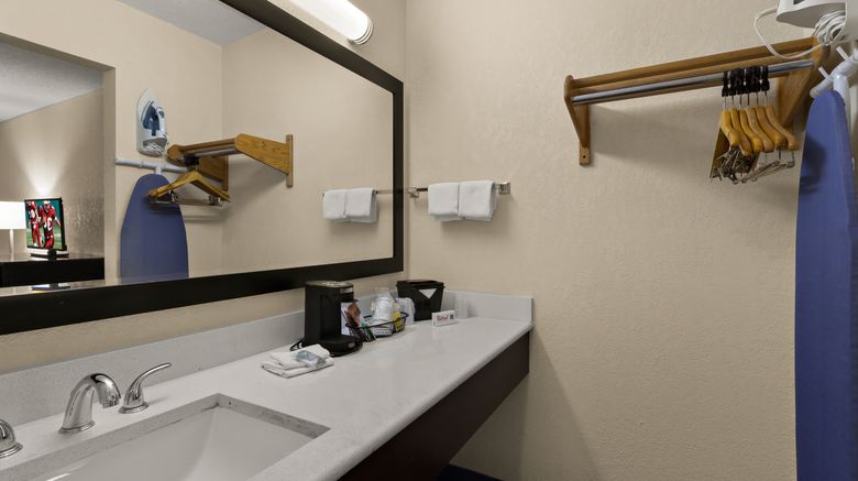 <b>Red Roof Inn & Suites Cave City Recreation</b>. Images powered by <a href="https://www.leonardoworldwide.com/" title="Leonardo Worldwide" target="_blank">Leonardo</a>.