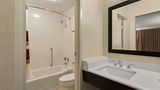 Red Roof Inn & Suites Cave City Room