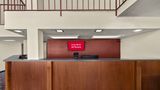 Red Roof Inn & Suites Cave City Lobby