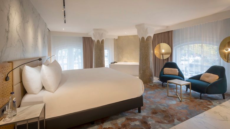 <b>Clayton Hotel Amsterdam American Suite</b>. Images powered by <a href="https://www.leonardoworldwide.com/" title="Leonardo Worldwide" target="_blank">Leonardo</a>.