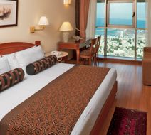 Crowne Plaza Haifa Room