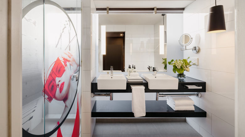 <b>Hotel Indigo Melbourne on Flinders Lobby</b>. Images powered by <a href="https://www.leonardoworldwide.com/" title="Leonardo Worldwide" target="_blank">Leonardo</a>.