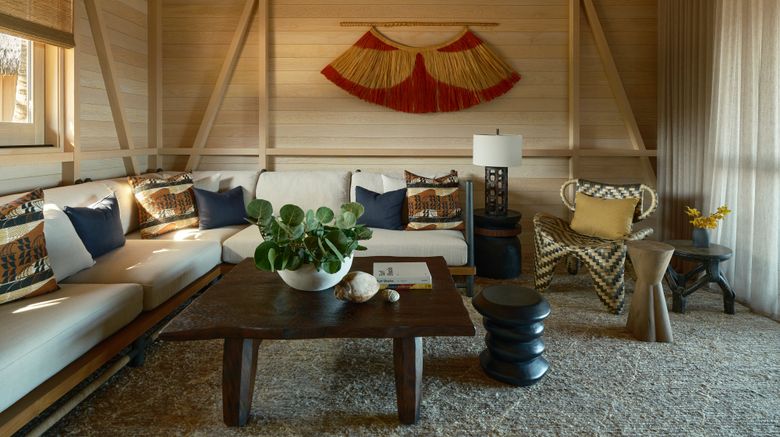 <b>Kona Village, A Rosewood Resort Suite</b>. Images powered by <a href="https://www.leonardoworldwide.com/" title="Leonardo Worldwide" target="_blank">Leonardo</a>.