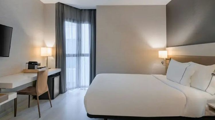 SH Colon Valencia Hotel Room
