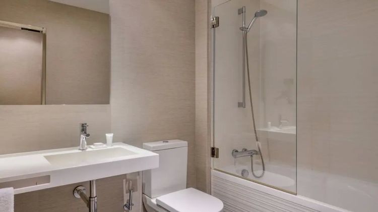 SH Colon Valencia Hotel Room