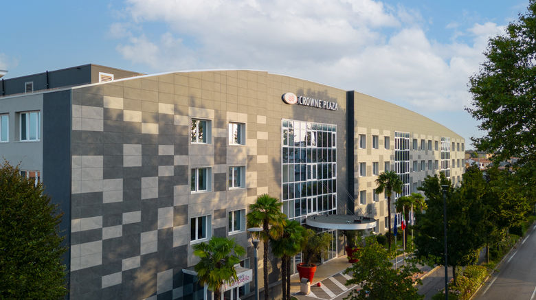 Crowne Plaza Venice East Exterior. Images powered by <a href="https://www.leonardoworldwide.com" target="_blank" rel="noopener">Leonardo</a>.