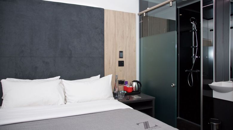 <b>Z Hotel Bath Room</b>. Images powered by <a href="https://www.leonardoworldwide.com/" title="Leonardo Worldwide" target="_blank">Leonardo</a>.