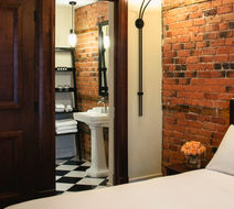 Le Place d'Armes Hotel & Suites Room