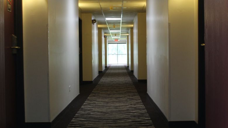 <b>Red Roof Inn Gurnee - Waukegan Lobby</b>. Images powered by <a href="https://www.leonardoworldwide.com/" title="Leonardo Worldwide" target="_blank">Leonardo</a>.