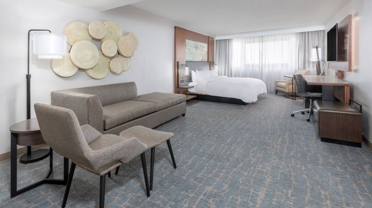 Madison Marriott West Suite
