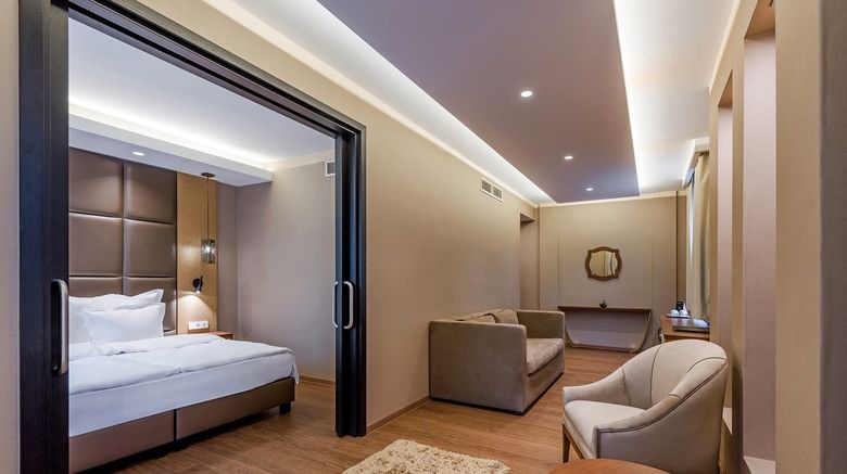 <b>Continental Hotel Budapest Suite</b>. Images powered by <a href="https://www.leonardoworldwide.com/" title="Leonardo Worldwide" target="_blank">Leonardo</a>.