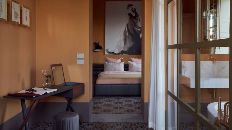 <b>Castle Elvira Suite</b>. Images powered by <a href="https://www.leonardoworldwide.com/" title="Leonardo Worldwide" target="_blank">Leonardo</a>.