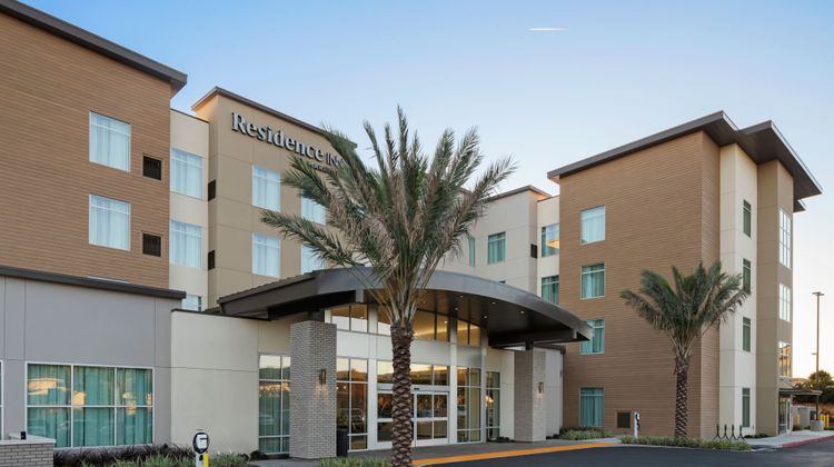 Residence Inn Chatsworth Exterior