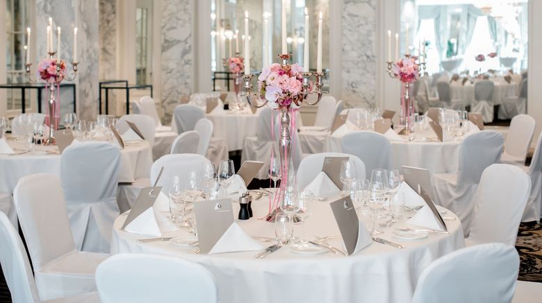<b>Hotel Schweizerhof Bern Ballroom</b>. Images powered by <a href="https://www.leonardoworldwide.com/" title="Leonardo Worldwide" target="_blank">Leonardo</a>.