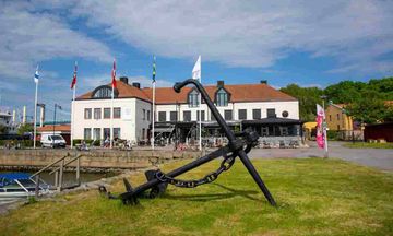 Dockyard Hotel