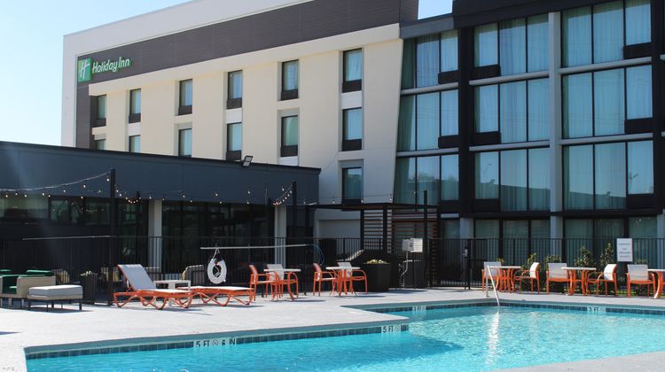 Holiday Inn Dallas Market Ctr Love Field Pool