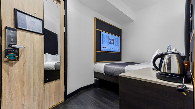 <b>Z Hotel Trafalgar Room</b>. Images powered by <a href="https://www.leonardoworldwide.com/" title="Leonardo Worldwide" target="_blank">Leonardo</a>.
