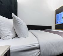 Z Hotel Strand Room