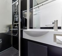 Z Hotel Strand Room