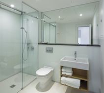 Z Hotel at Gloucester Place Room