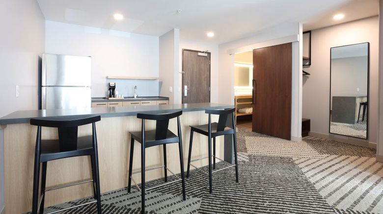 <b>Cedartree Hotel Suite</b>. Images powered by <a href="https://www.leonardoworldwide.com/" title="Leonardo Worldwide" target="_blank">Leonardo</a>.